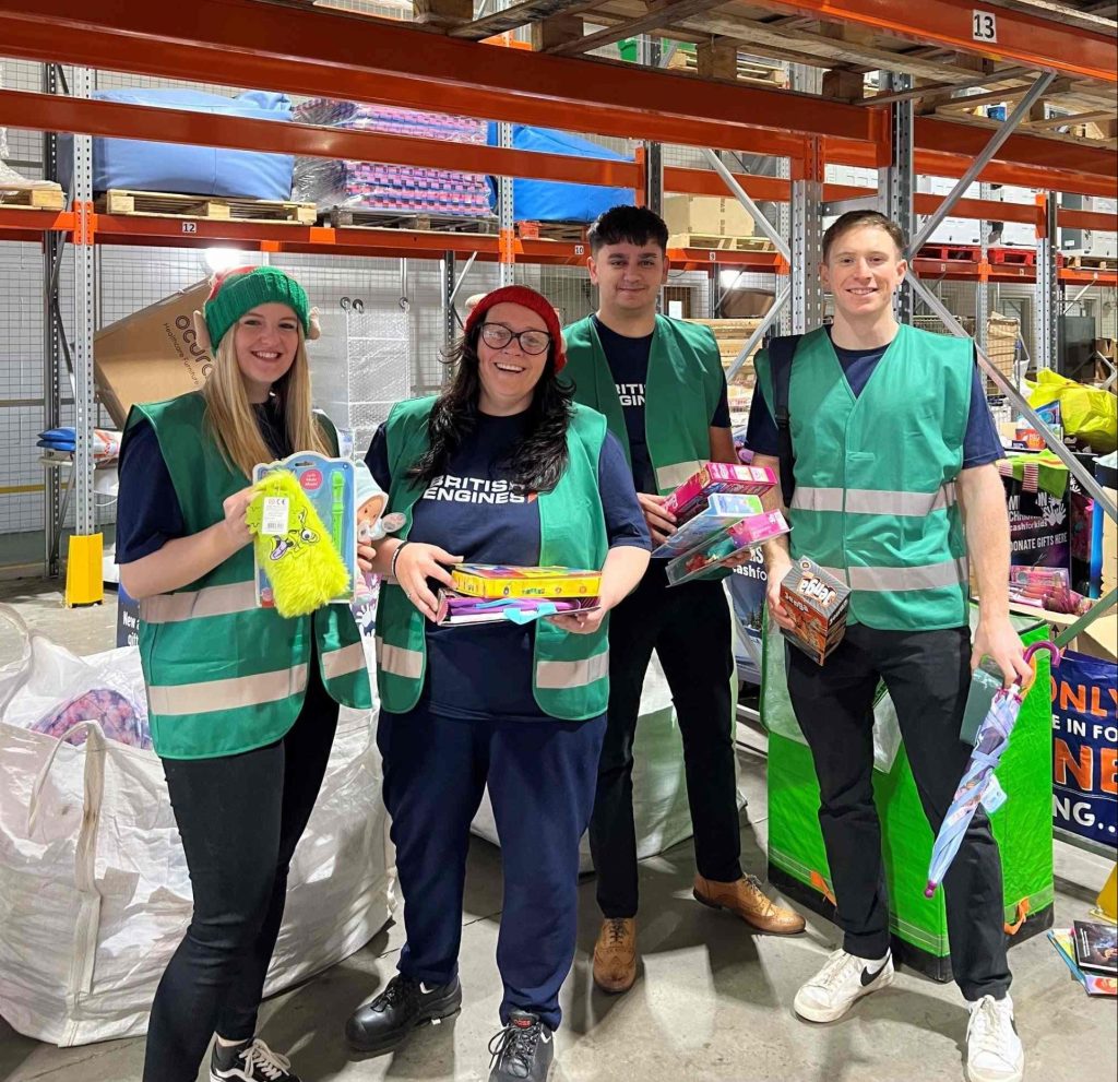 Cash for Kids Mission Christmas Volunteers